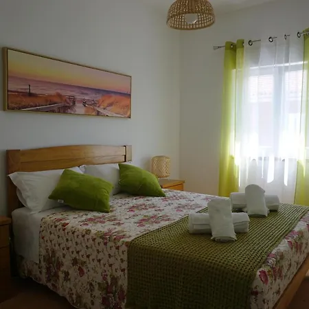 Portela House - T3 Residential 50 Meters From The Сasa de vacaciones