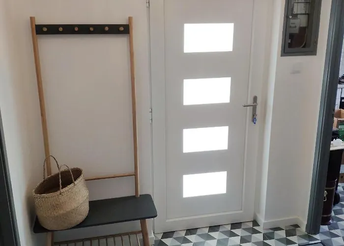 Casa vacanze Portela House - T3 Residential 50 Meters From The *